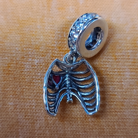 925 Sterling Silver Beating Heart Chest Skelton - Picture 8 of 10